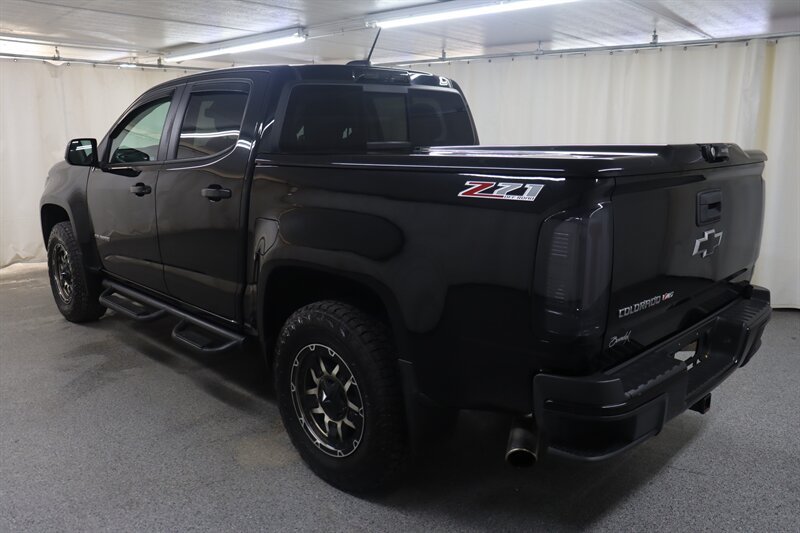 Used 2017 Chevrolet Colorado Z71 AWD/4WD image 4