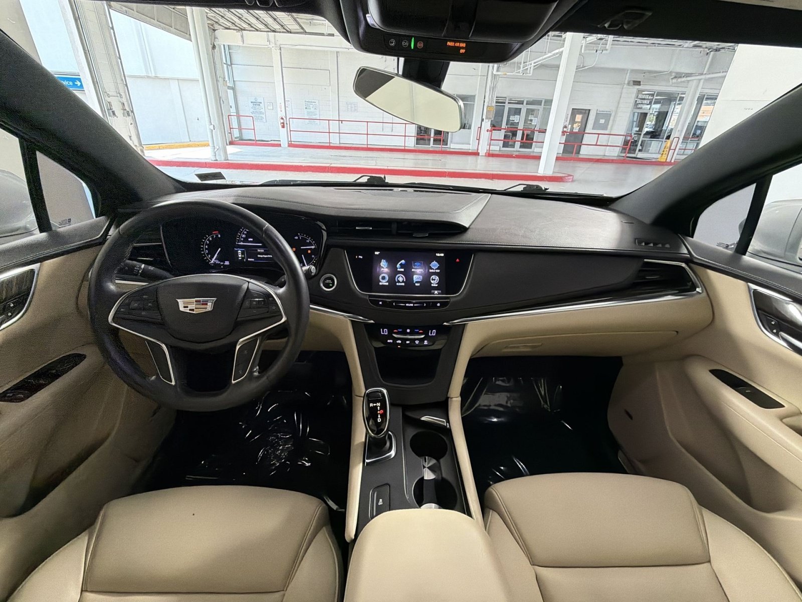 Used 2017 Cadillac XT5 FWD image 22