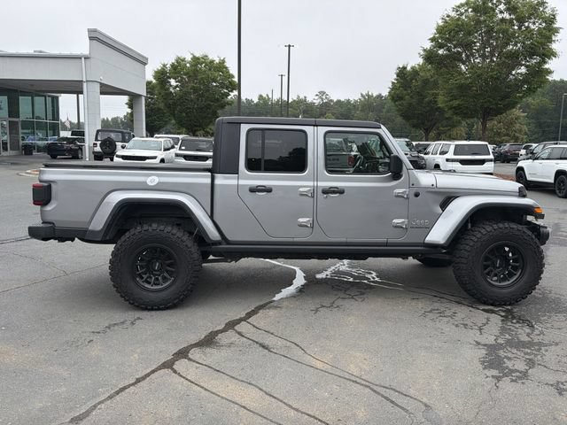 Used 2020 Jeep Gladiator Overland AWD/4WD image 6