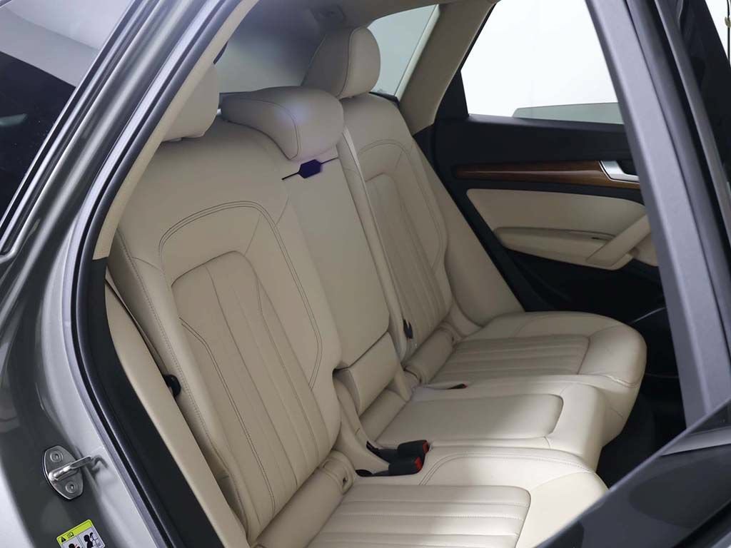 Used 2023 Audi Q5 2.0T Premium w/ Convenience Package AWD/4WD image 31