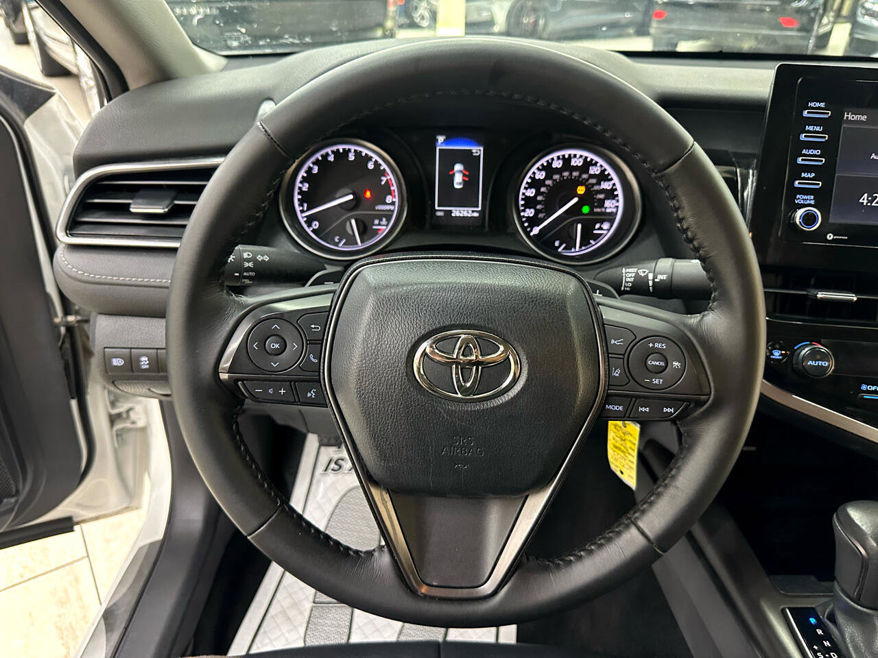 Used 2023 Toyota Camry SE image 21