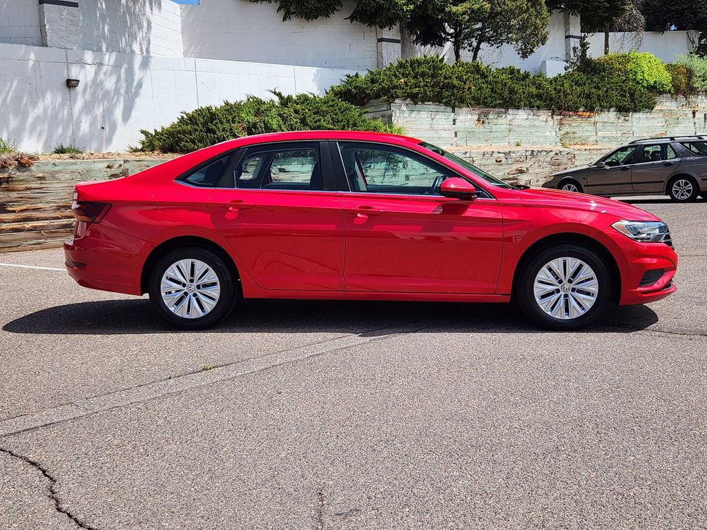 Used 2019 Volkswagen Jetta FWD image 4