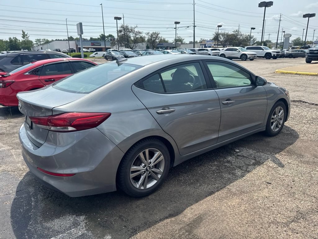 Used 2017 Hyundai Elantra Value Edition FWD image 3