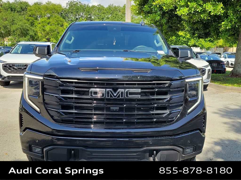 Used 2025 GMC Sierra 1500 Elevation w/ Preferred Package AWD/4WD image 14