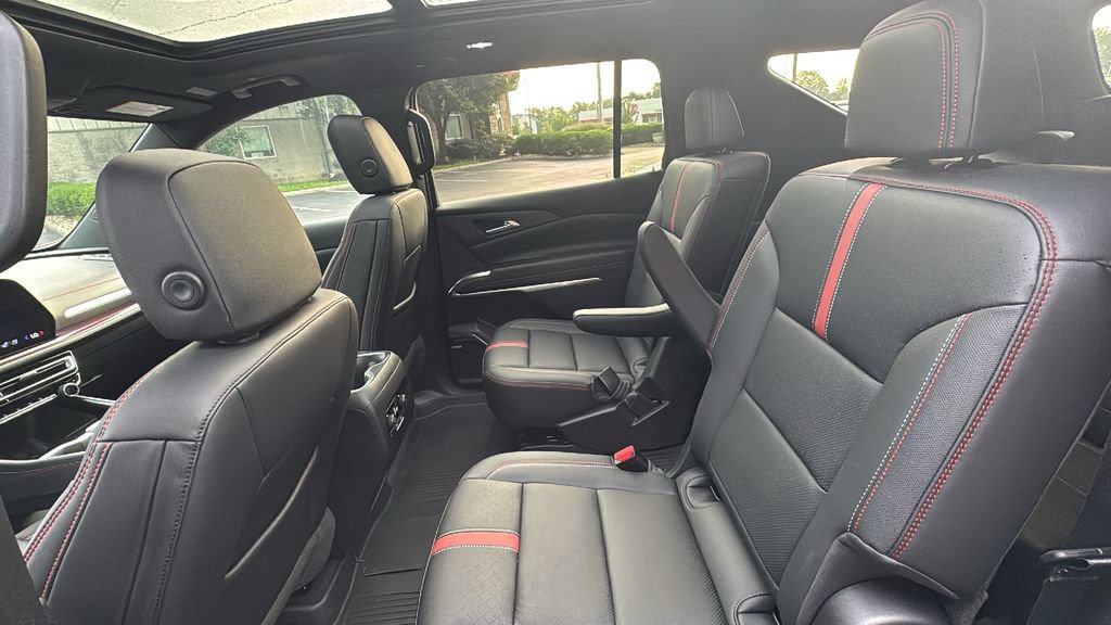 Used 2026 Chevrolet Traverse RS w/ LPO, Floor Liner Package AWD/4WD image 26