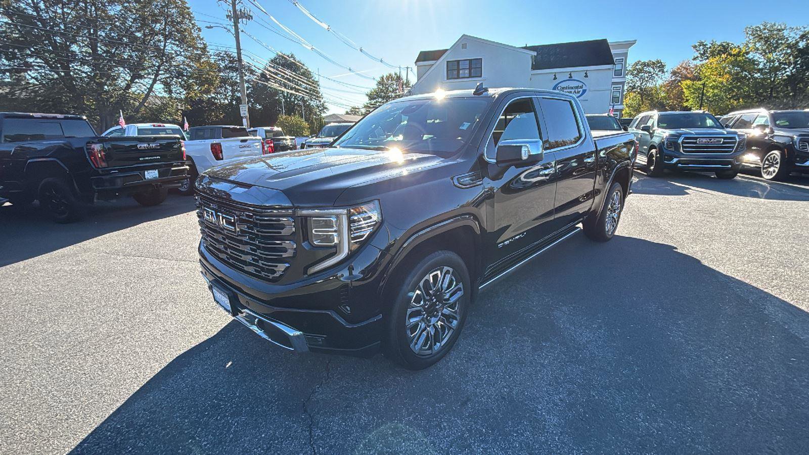 Used 2024 GMC Sierra 1500 Denali Ultimate image 3