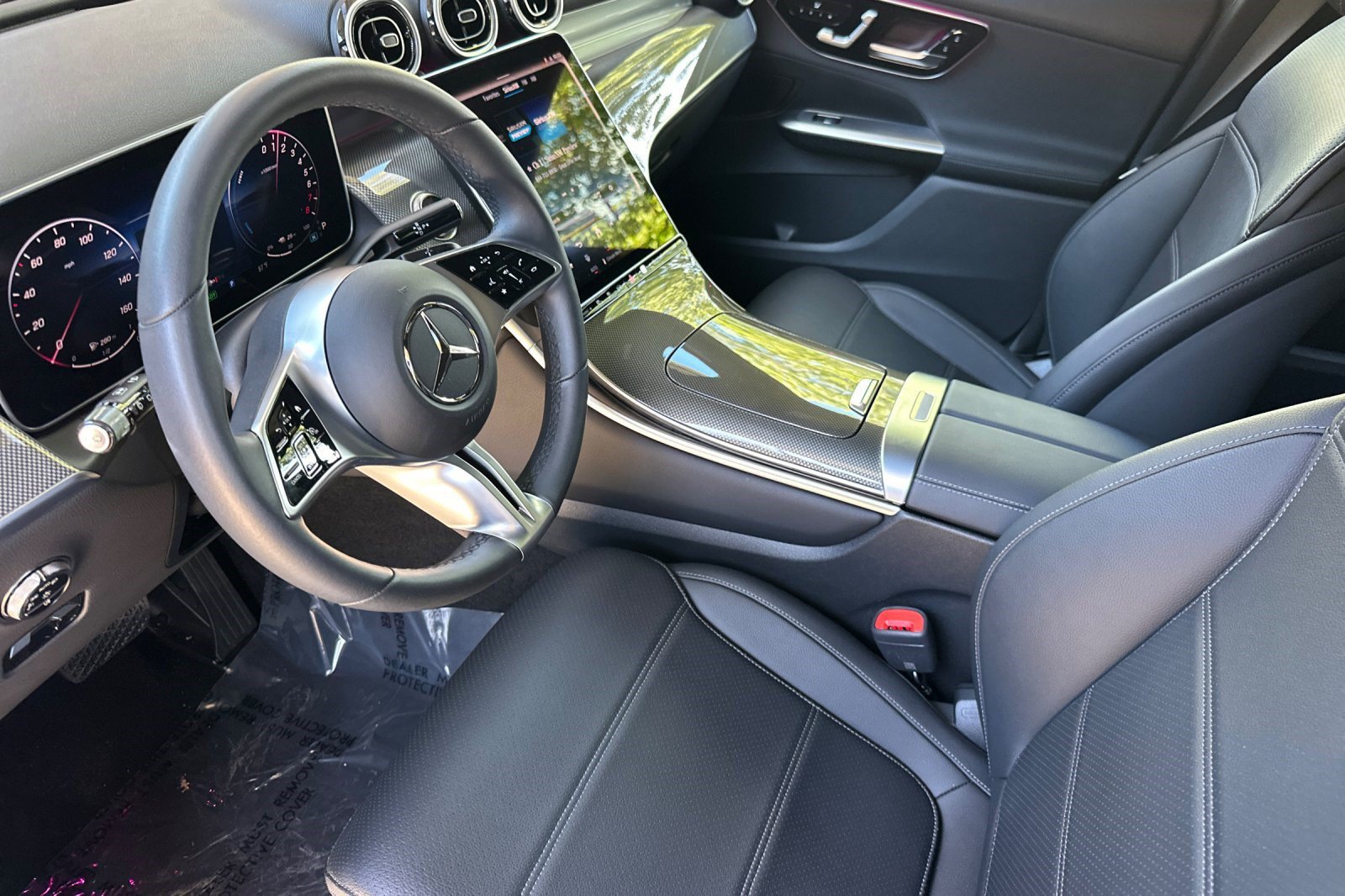 Certified 2025 Mercedes-Benz GLC 350e 4MATIC image 4