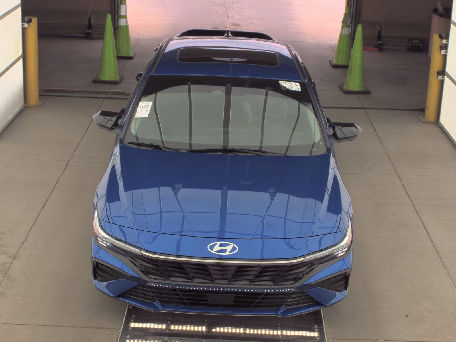 Used 2024 Hyundai Elantra SEL w/ Convenience Package FWD video 2