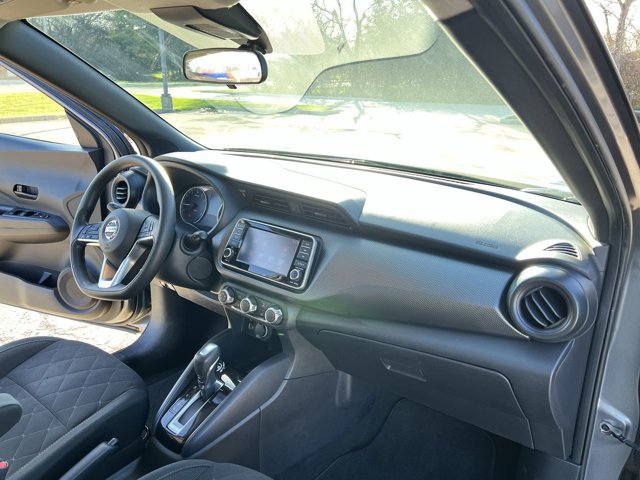 Used 2020 Nissan Kicks S FWD image 29