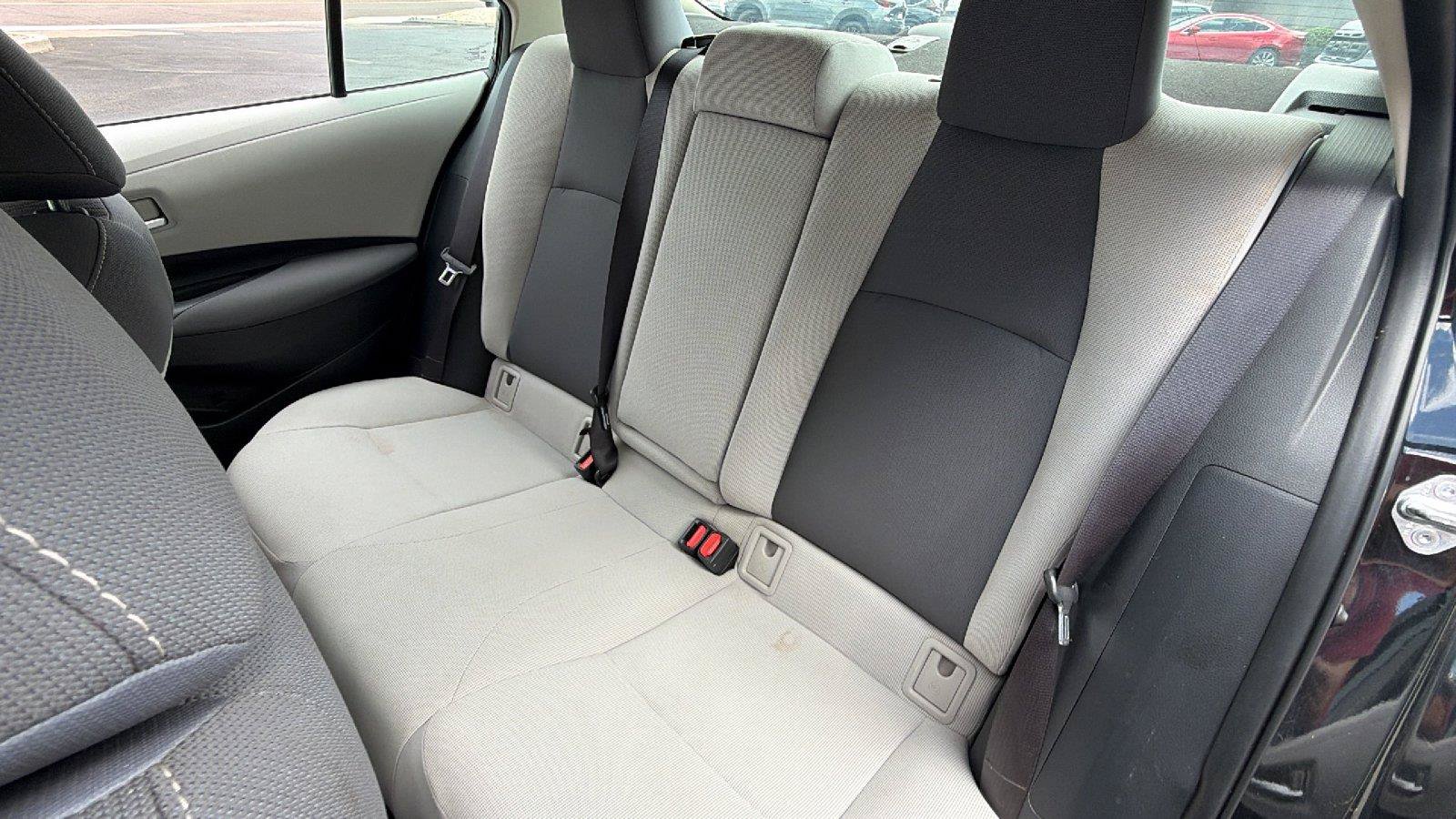 Used 2021 Toyota Corolla LE w/ Carpet Mat Package (TMS) FWD image 27