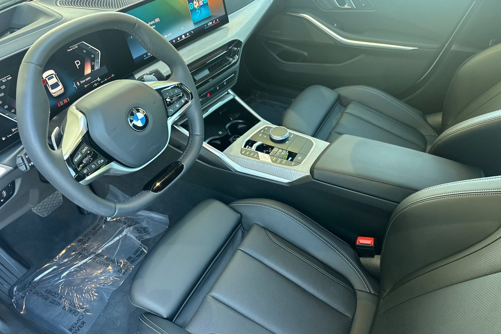 Used 2025 BMW 330i Sedan w/ Premium Package RWD image 11