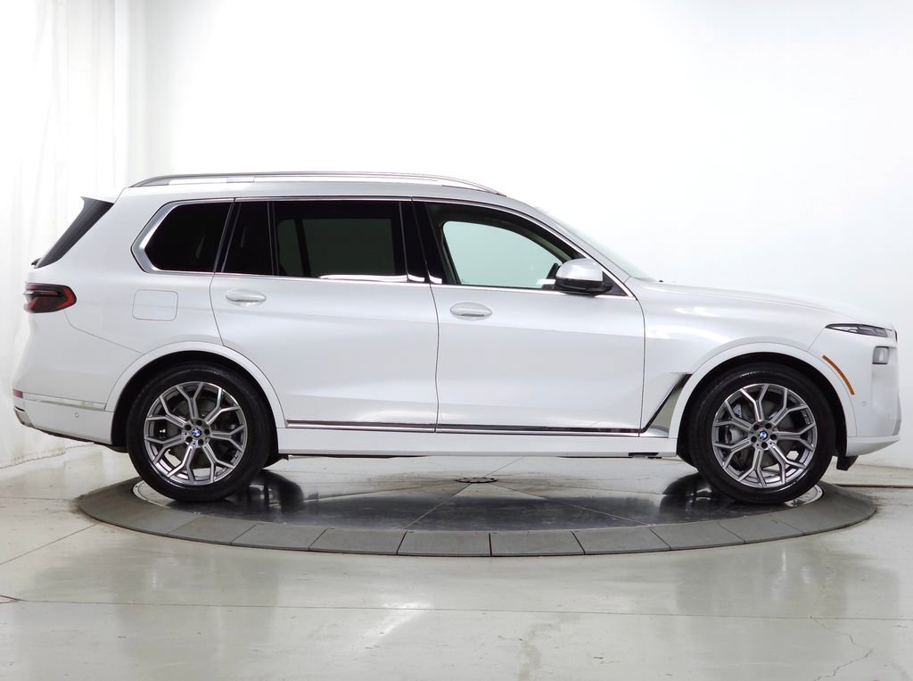 Used 2024 BMW X7 xDrive40i w/ Executive Package image 10