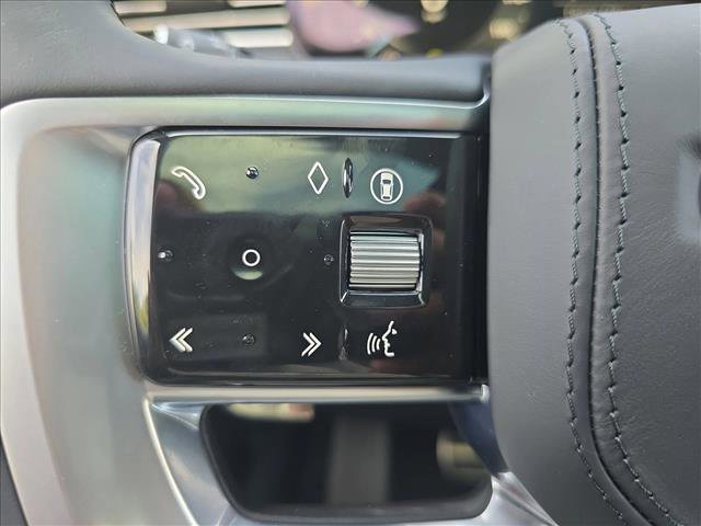 New 2025 Land Rover Range Rover SE image 18