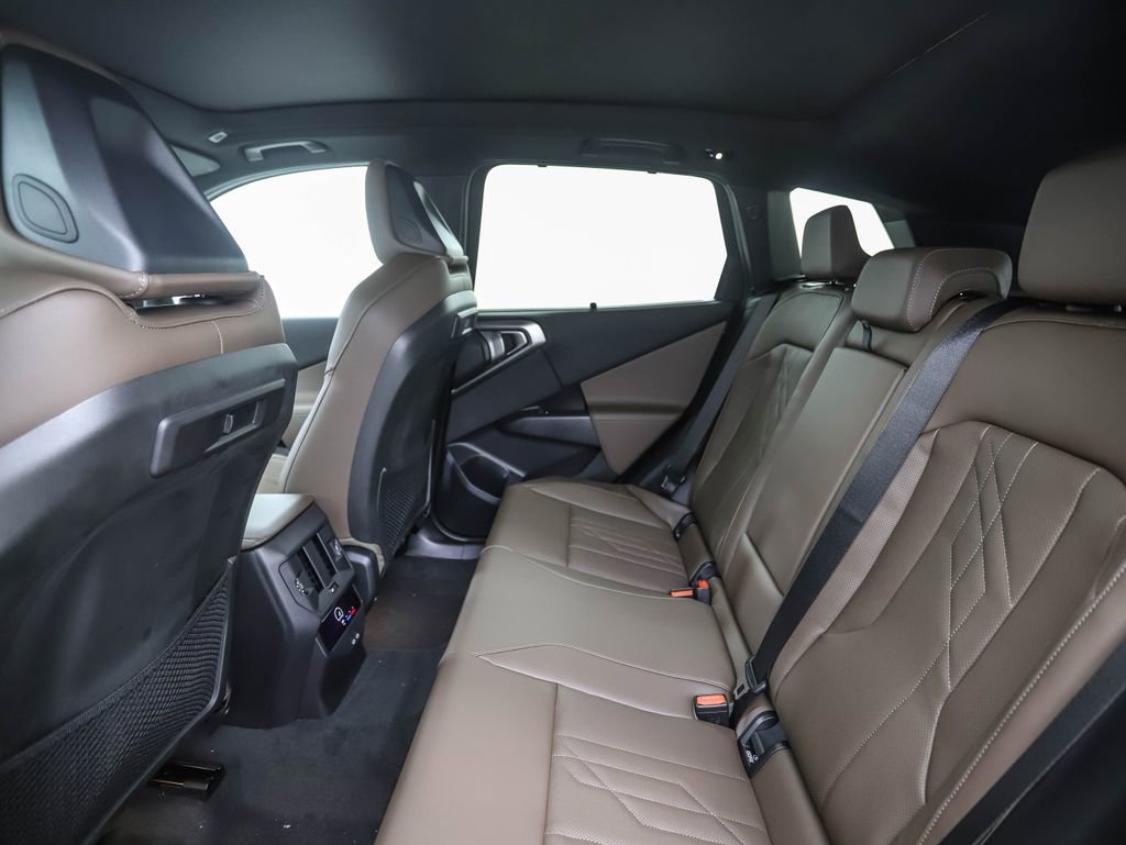 Used 2026 BMW X3 xDrive30 w/ Premium Package image 23