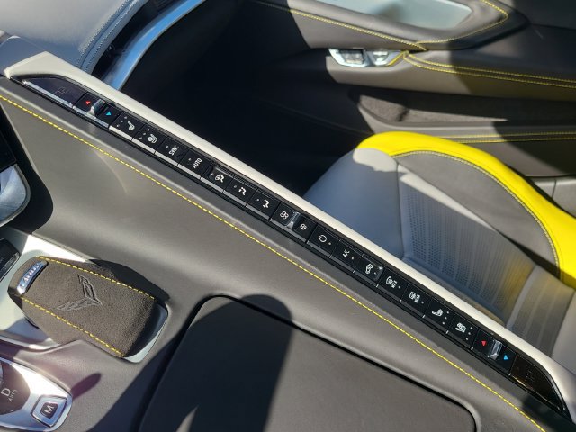 Used 2022 Chevrolet Corvette Stingray Premium Cpe RWD image 28
