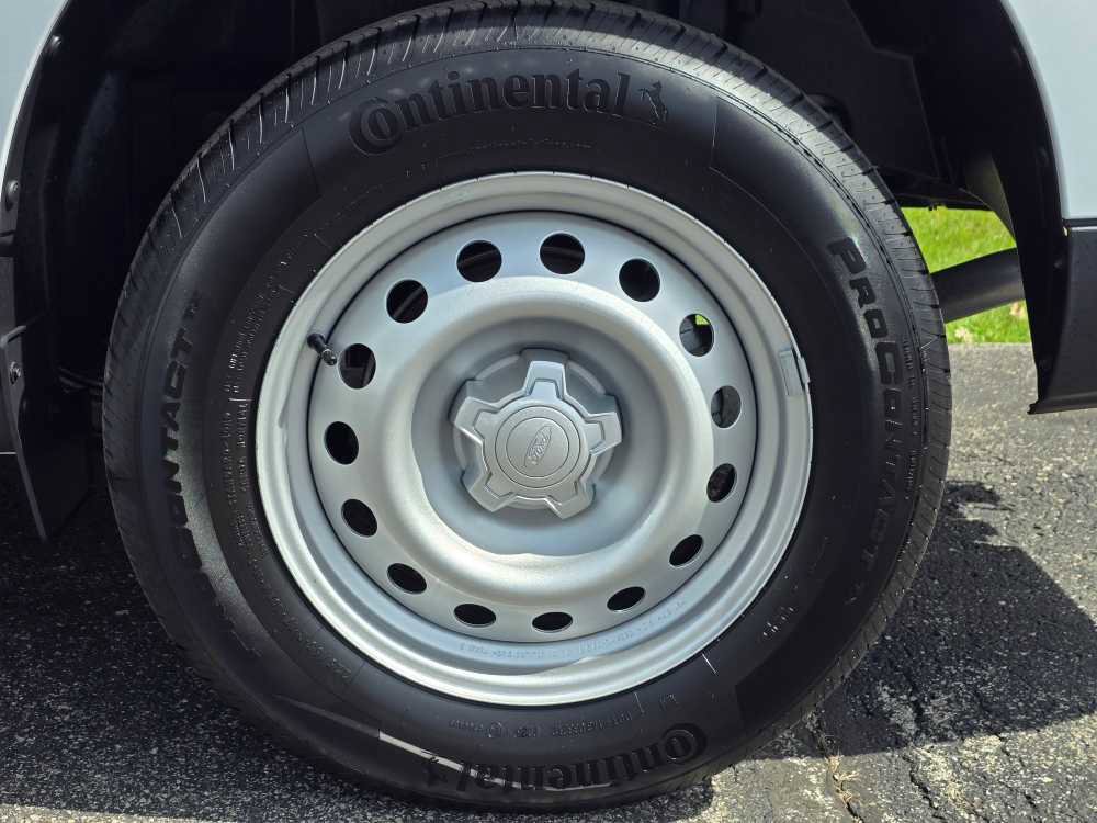 Used 2025 Ford Maverick XL w/ Equipment Group 102A image 19