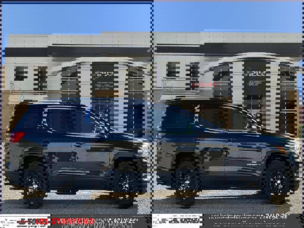 Used 2018 GMC Acadia SLT w/ LPO, Floor Liner Package image 7