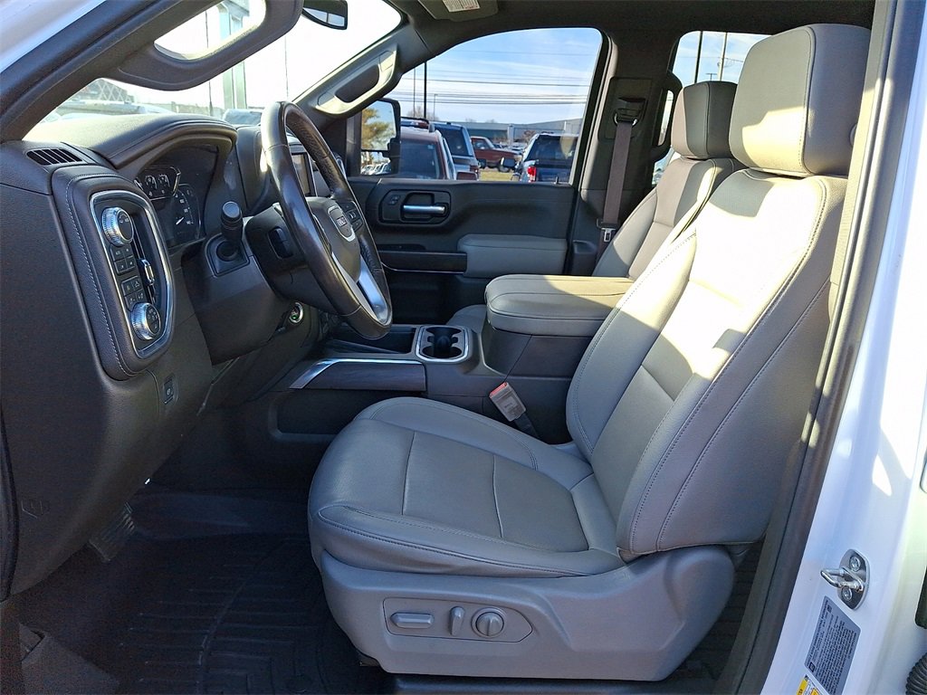 Used 2023 GMC Sierra 2500 SLT w/ SLT Premium Package image 14