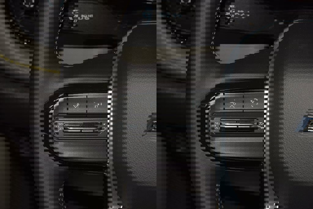 New 2026 Chevrolet Colorado ZR2 w/ Technology Package image 37