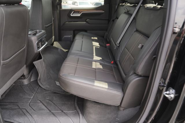 Used 2022 Chevrolet Silverado 1500 High Country w/ High Country Premium Package AWD/4WD image 13