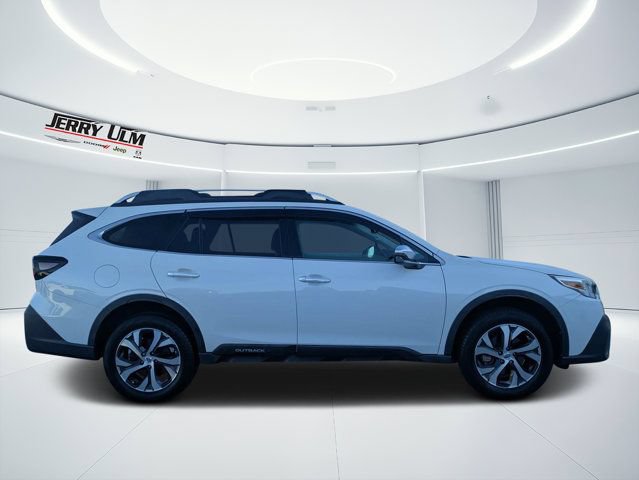Used 2022 Subaru Outback Touring AWD/4WD image 2