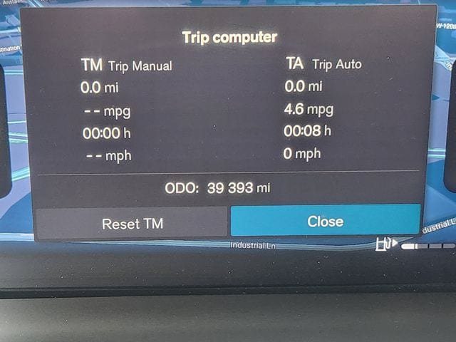 Certified 2023 Volvo XC60 B5 Plus AWD/4WD image 25
