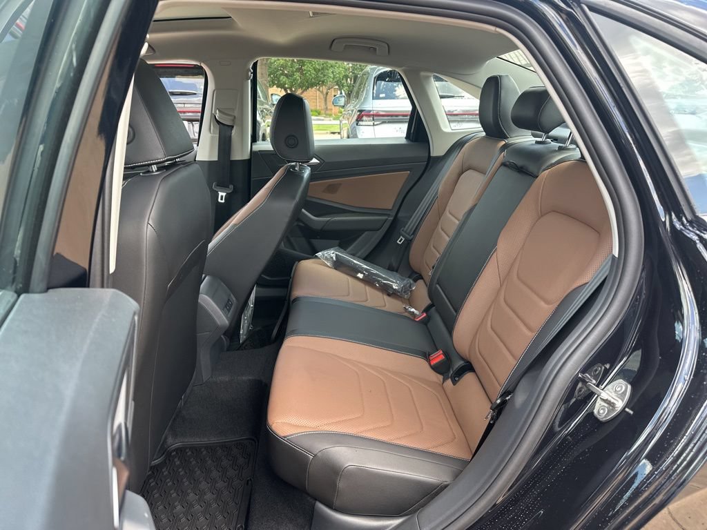 New 2026 Volkswagen Jetta SEL FWD image 12