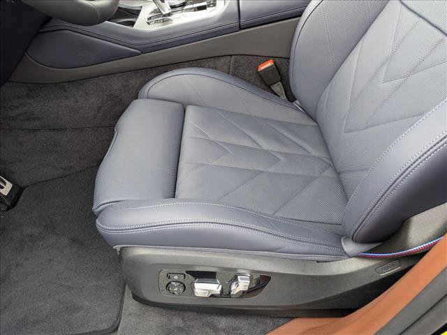 New 2026 BMW XM Label Red image 4