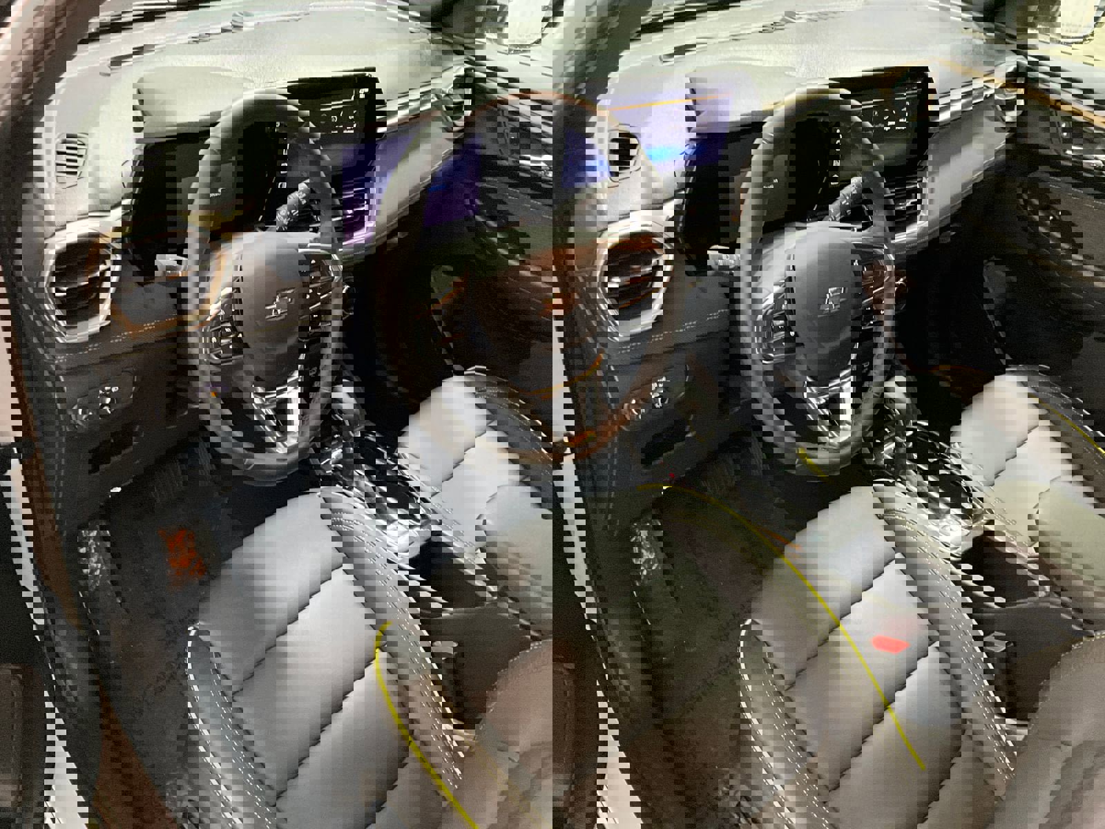 Used 2025 Chevrolet TrailBlazer ACTIV w/ Driver Confidence Package image 13