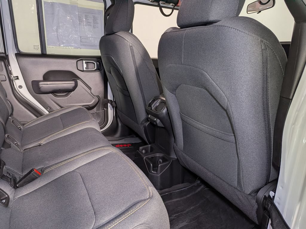 Used 2024 Jeep Gladiator Sport AWD/4WD image 39