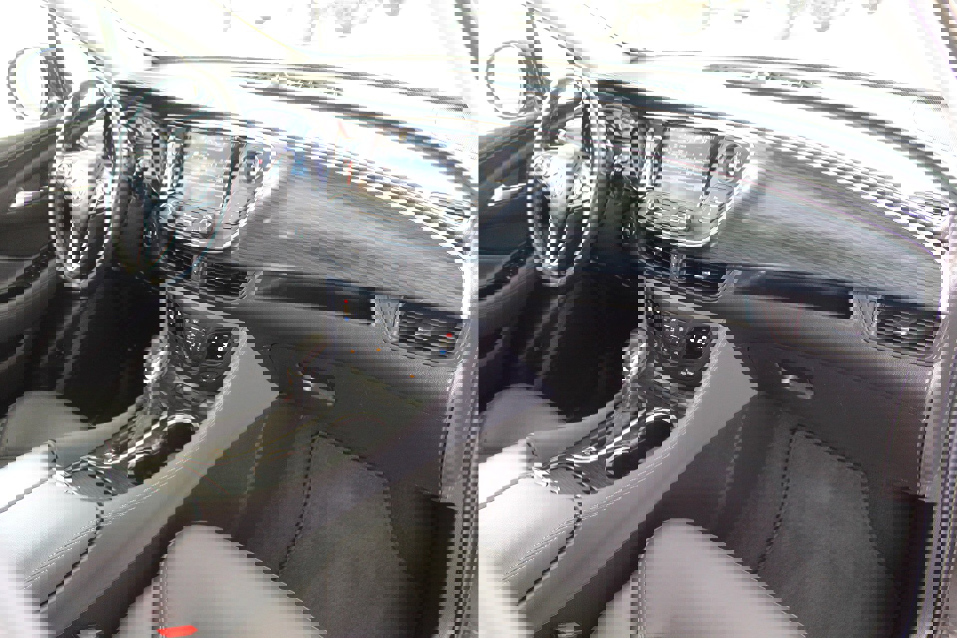 Used 2020 Buick Envision Essence image 18