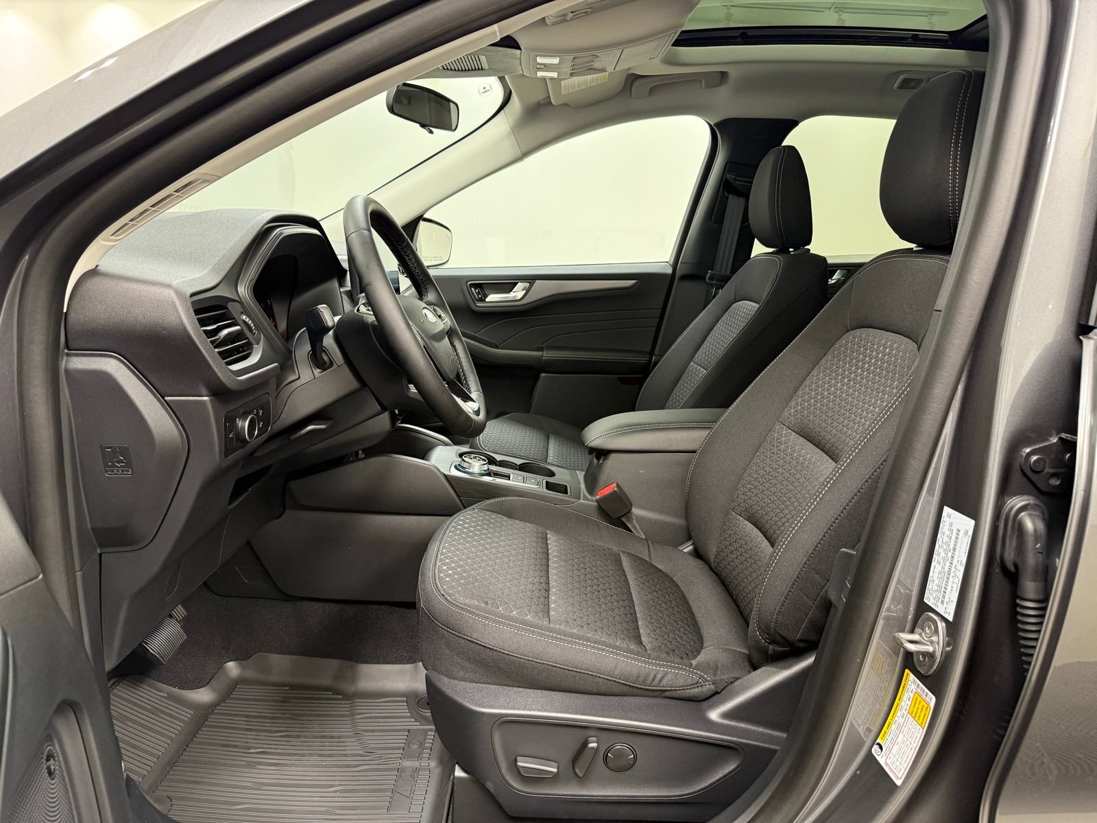 New 2026 Ford Escape Active w/ Active Premium Tech Pack FWD image 15