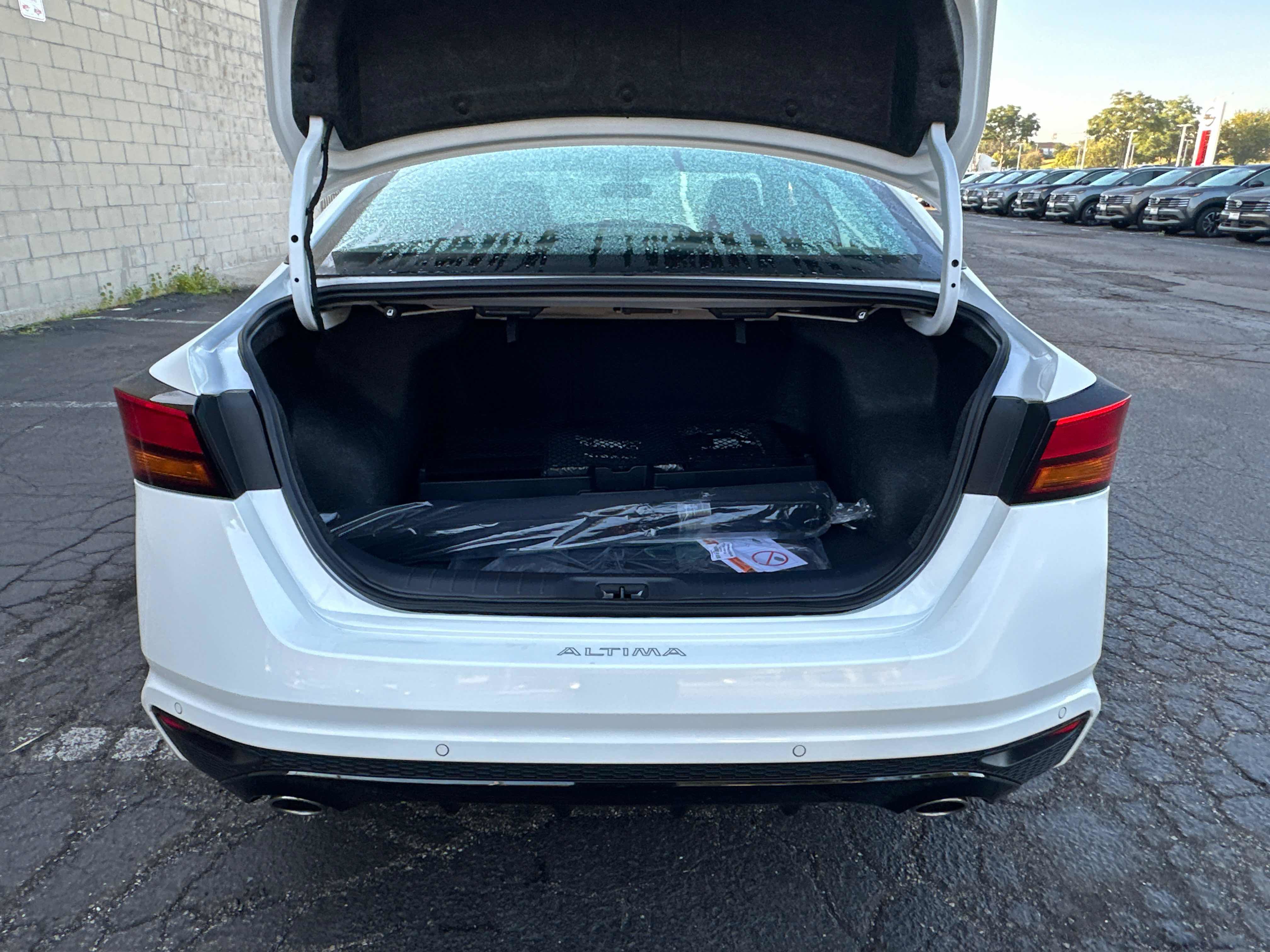 New 2025 Nissan Altima 2.5 SR w/ SR Premium Package image 14