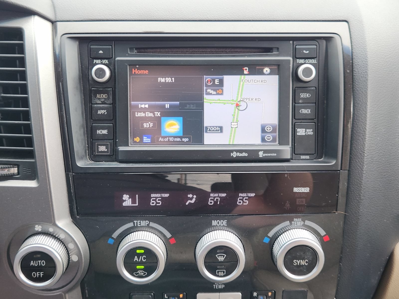 Used 2016 Toyota Sequoia Platinum RWD image 18