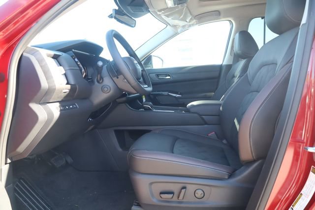 New 2026 Nissan Pathfinder Platinum w/ Cargo Package image 12