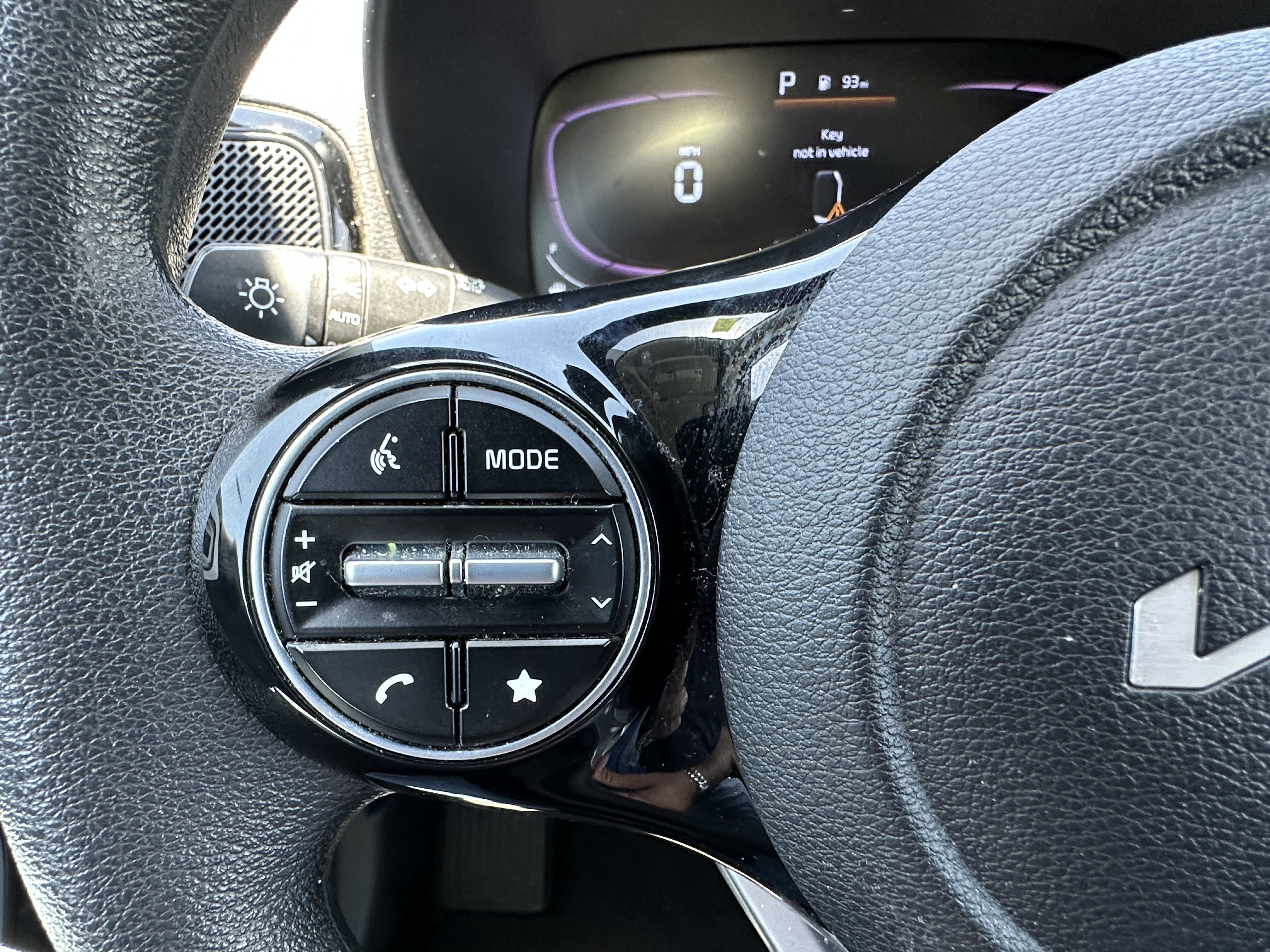 Certified 2023 Kia Soul S FWD image 24