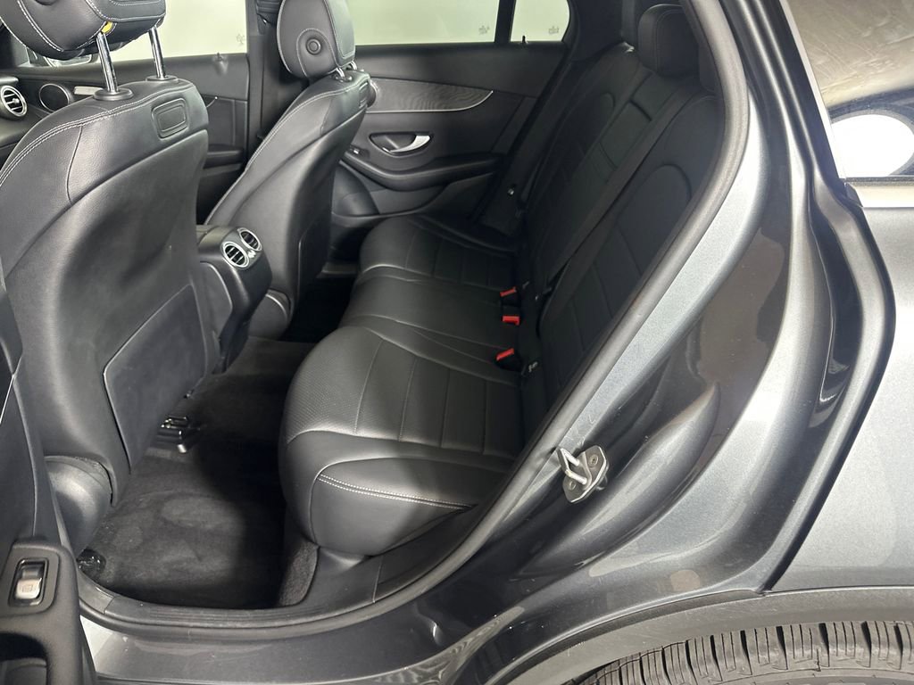 Used 2018 Mercedes-Benz GLC 300 4MATIC image 23