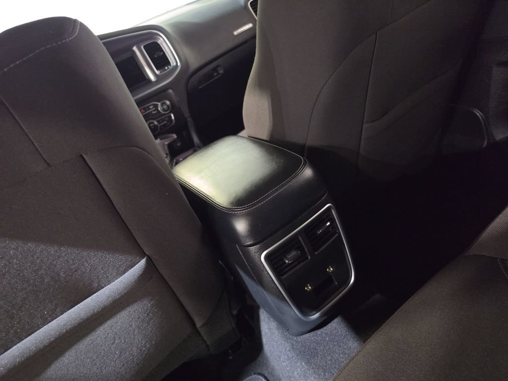 Used 2020 Dodge Charger SXT RWD image 21