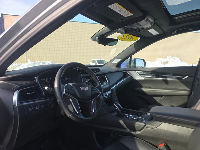 Used 2023 Cadillac XT5 Premium Luxury w/ Technology Package image 11