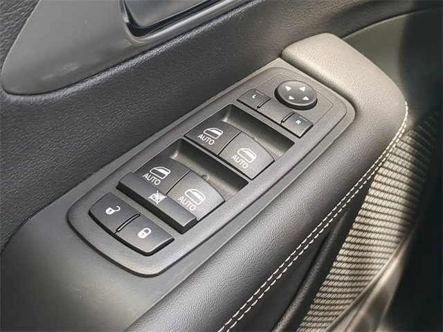 New 2026 Chrysler Voyager LX image 28