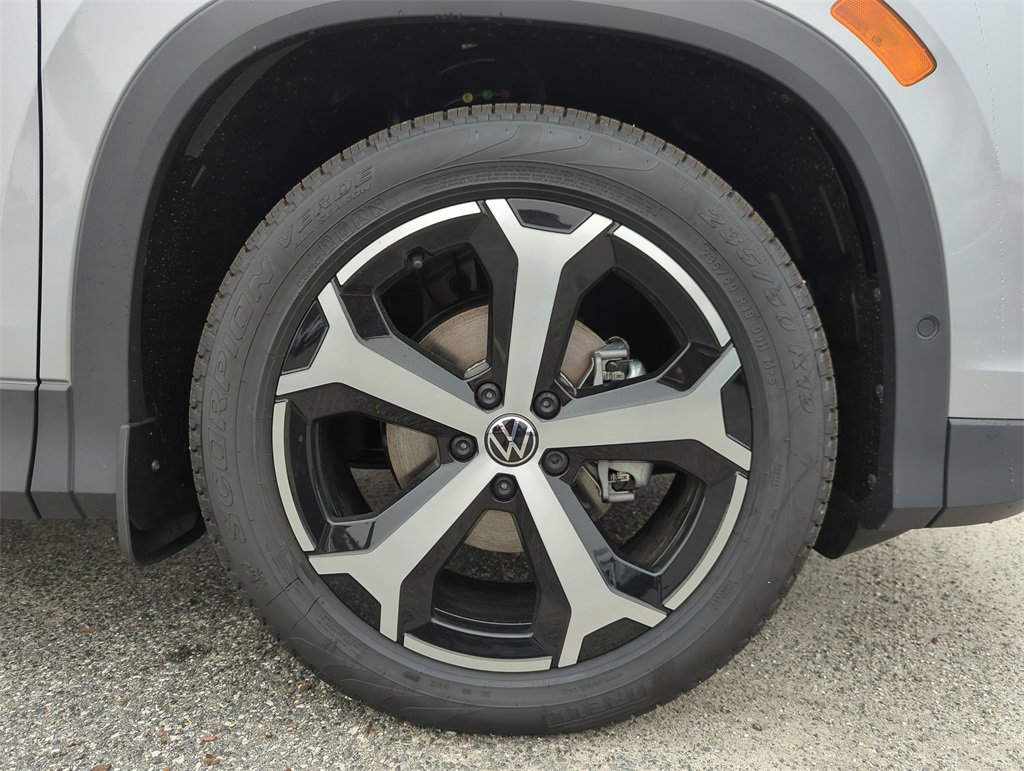 New 2026 Volkswagen Tiguan SE image 45