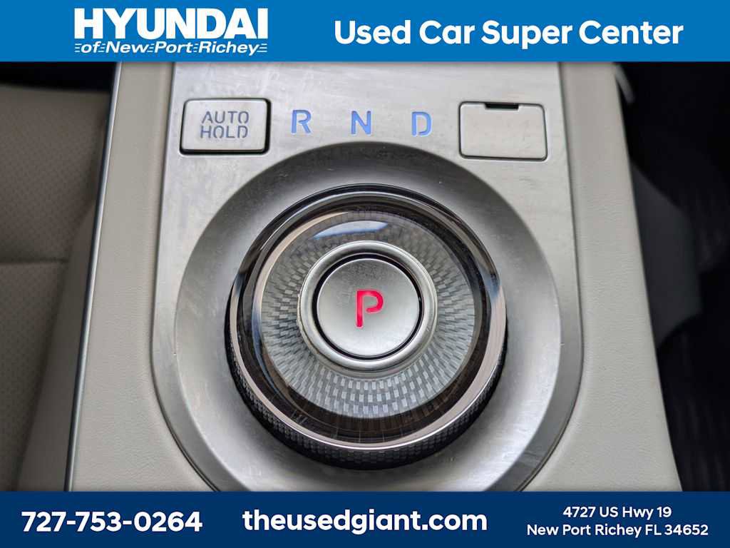 Used 2025 Genesis GV70 2.5T w/ Select Package AWD/4WD image 34
