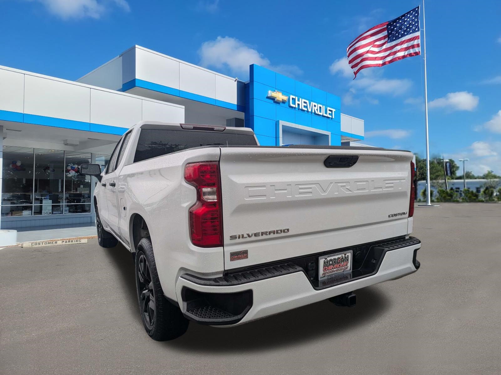 Used 2024 Chevrolet Silverado 1500 Custom RWD image 5
