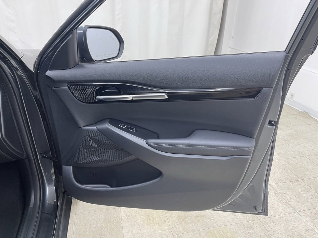 Used 2023 Kia Seltos EX image 9