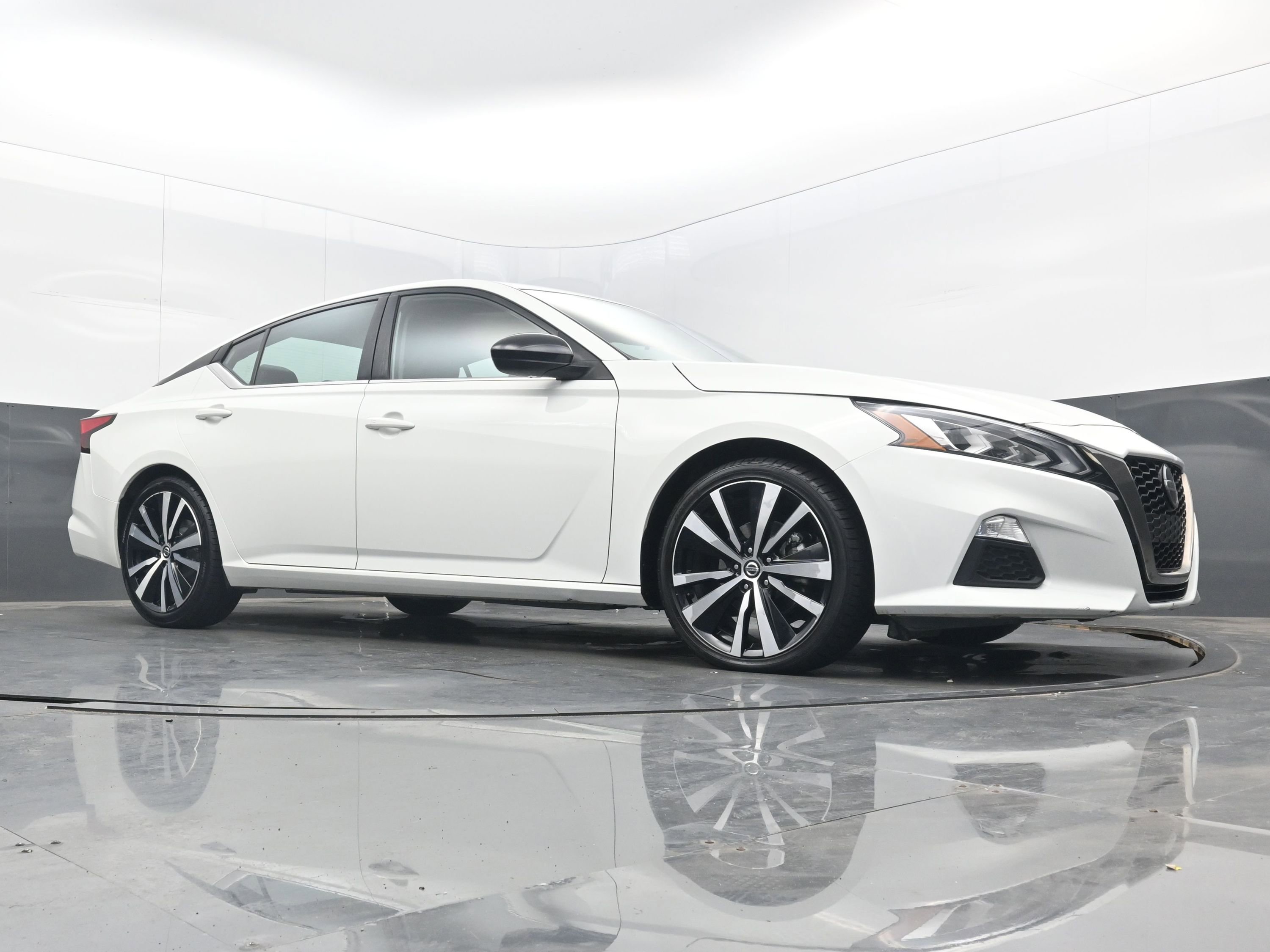 Used 2022 Nissan Altima 2.5 SR image 22