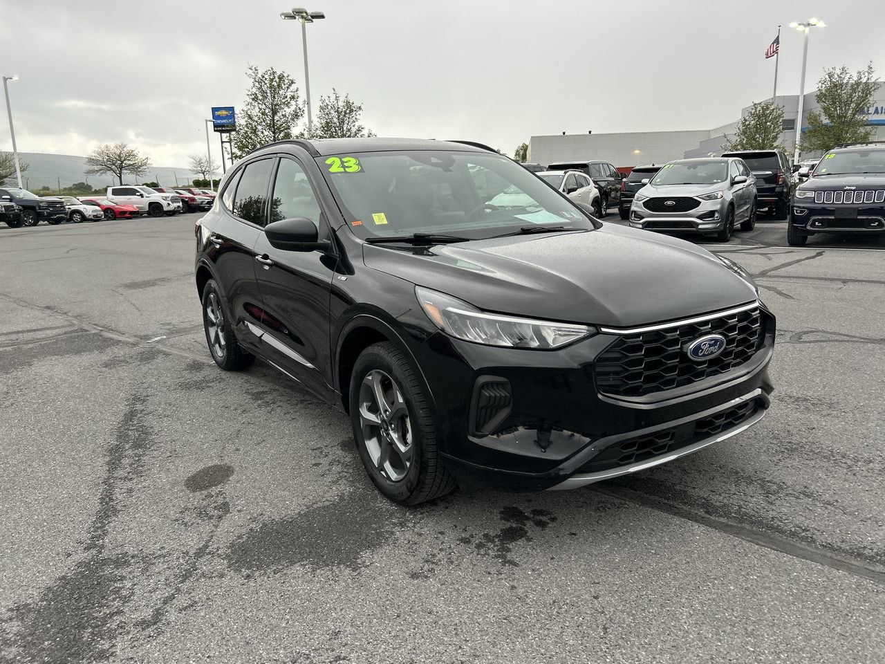 Used 2023 Ford Escape ST-Line AWD/4WD video 1