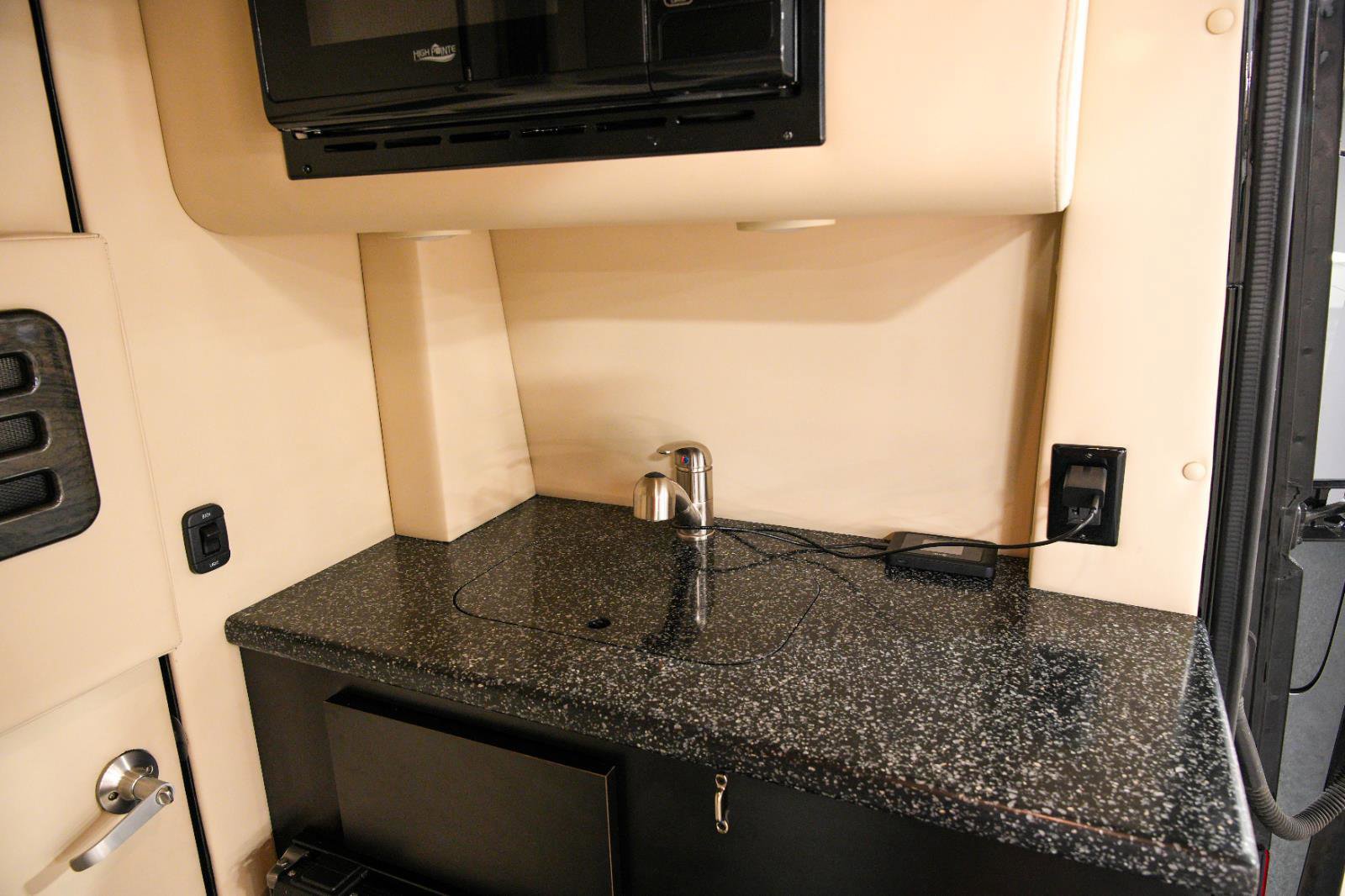 Used 2020 Mercedes-Benz Sprinter 3500 image 20