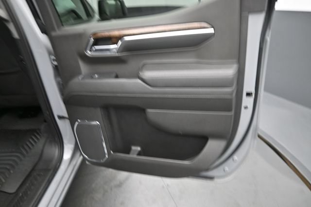 Used 2024 GMC Sierra 1500 Elevation AWD/4WD image 16