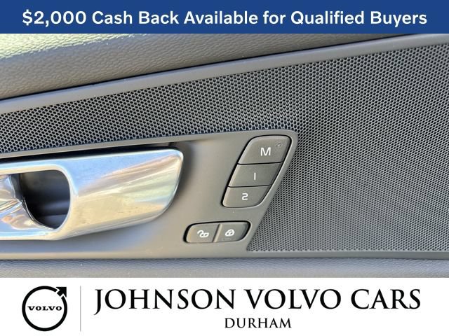 New 2026 Volvo XC60 B5 Plus w/ Protection Package Premier AWD/4WD image 15