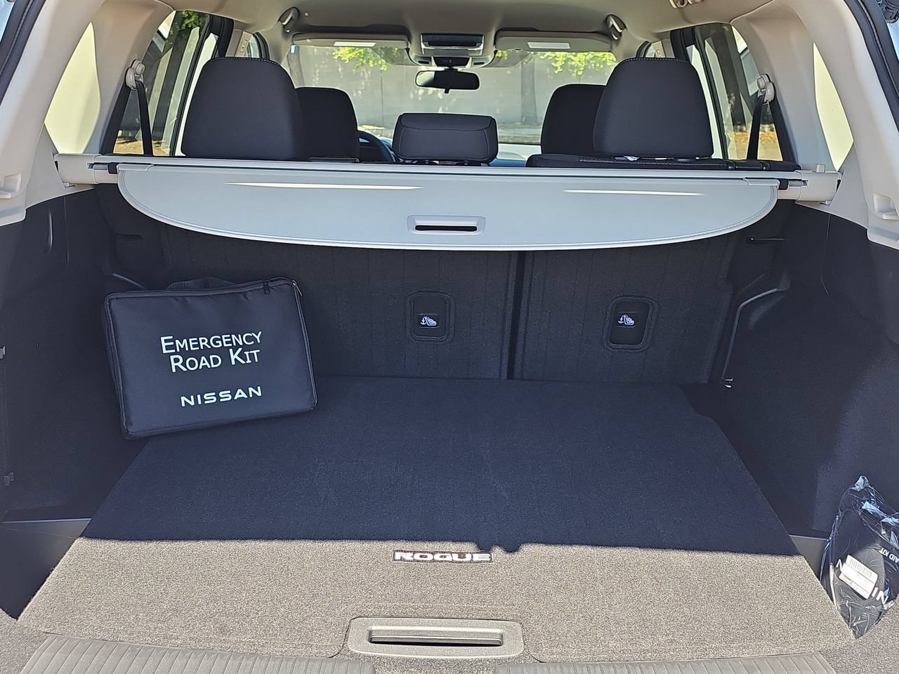 New 2026 Nissan Rogue SV FWD image 14